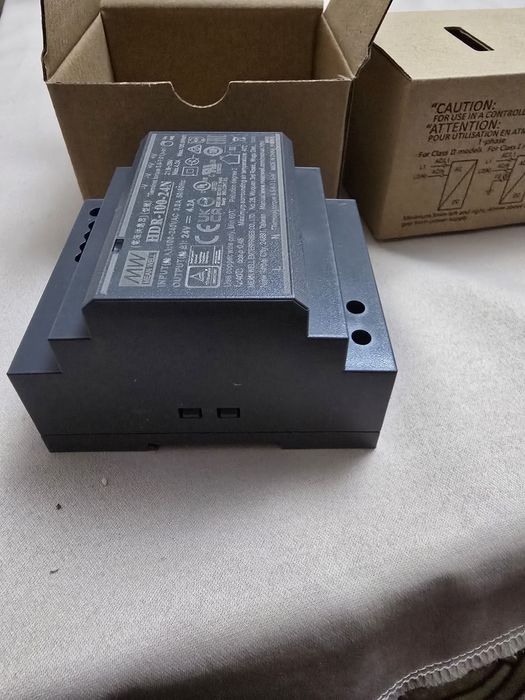 Захранване за лед лента на дин шина 100w-24v