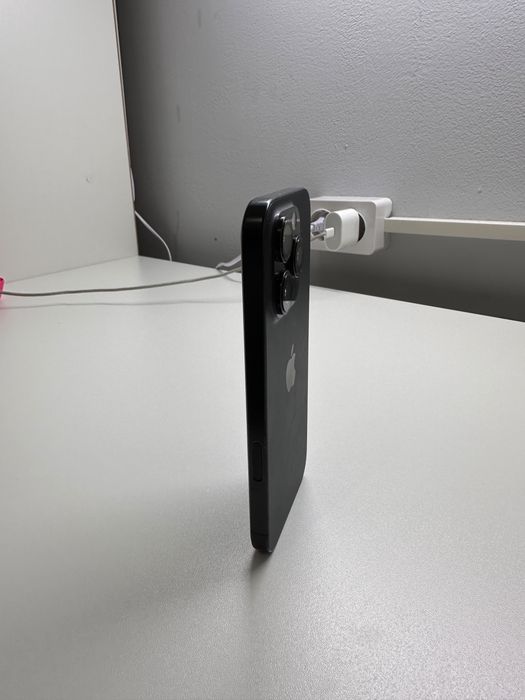 IPhone 16 pro nanoSIM+eSIM