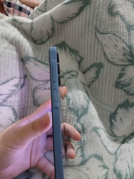 продам телефон Samsung a15