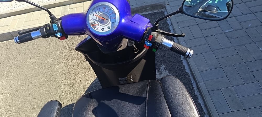 Vand tricicleta ZTECH usor negociabila