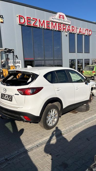 Dezmembram Mazda CX-5 2.2 diesel 4x2 din 2015