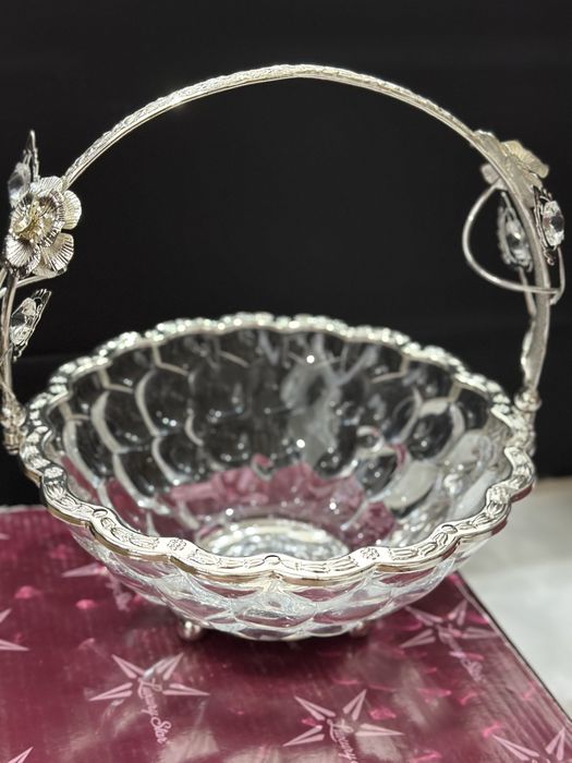 Фруктовница и конфетница