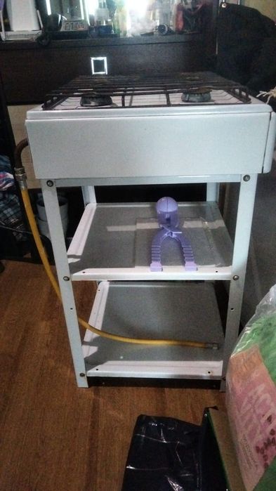 Продам газ плиту в отличном состоянии