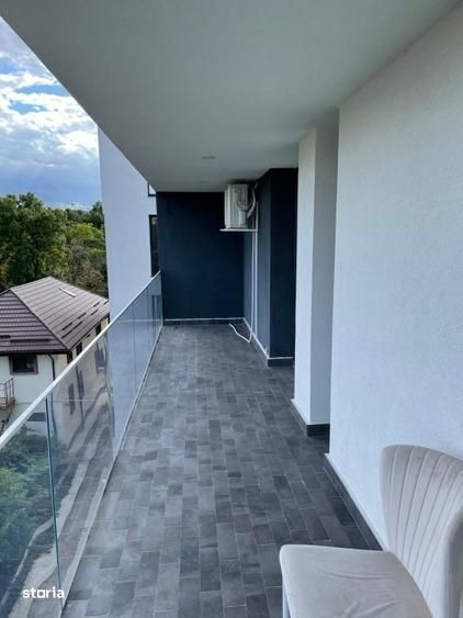 4 camere cu vedere catre parc Herastrau