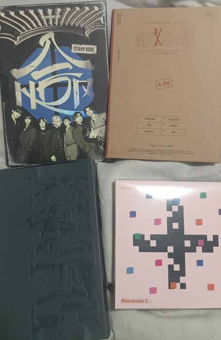 Vând Albume Kpop, Stray kids