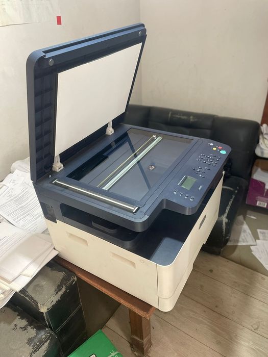 Продам принтер Xerox