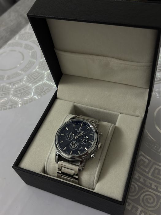 Срочно продам часы мужские