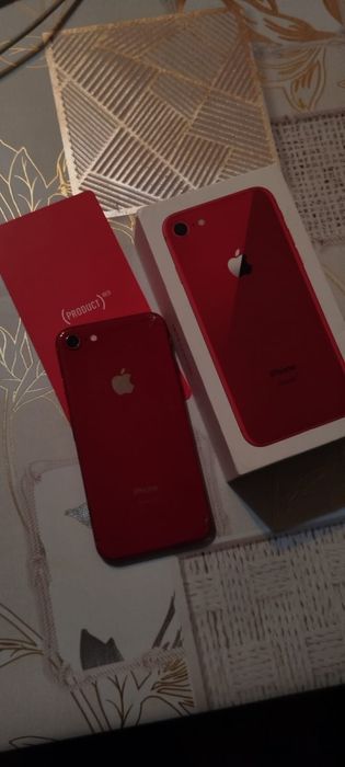 Продам Айфон 8!!!