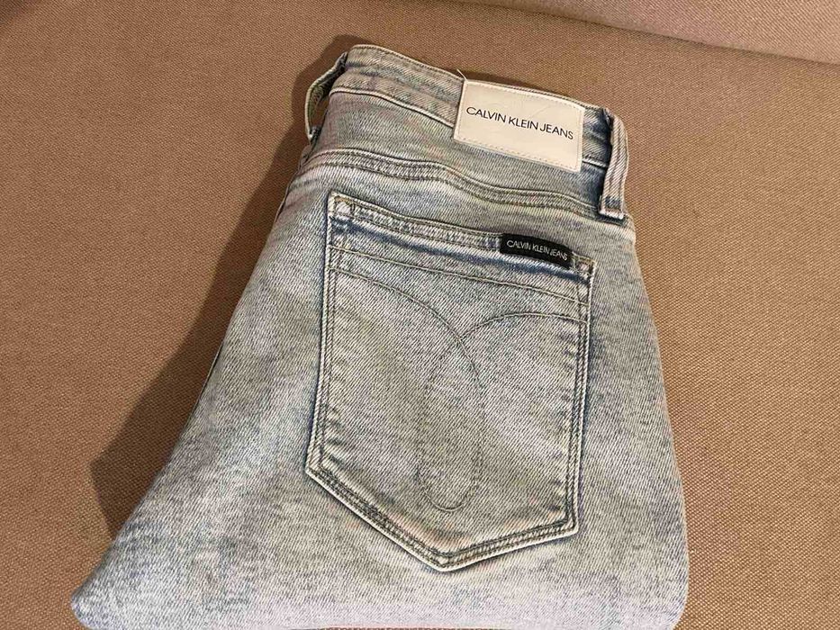 Дънки Calvin Klein