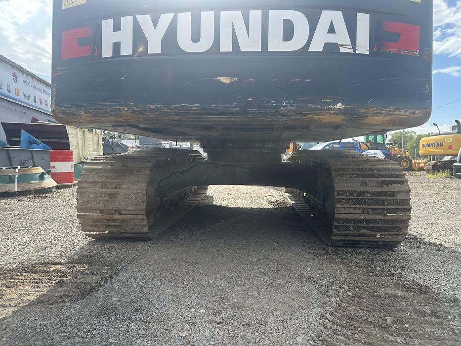 Экскаватор hyundai215
