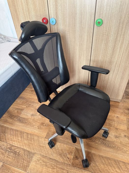 Кресло офисное