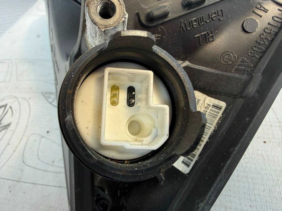 Oglindă Retrovizoare Stânga 5 Pini BMW Seria 5 F10 F11 51167268237 / [2009-2016] / (5B3)