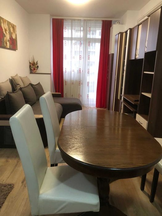 Dau in chirie apartament cu 3 camere in Iris