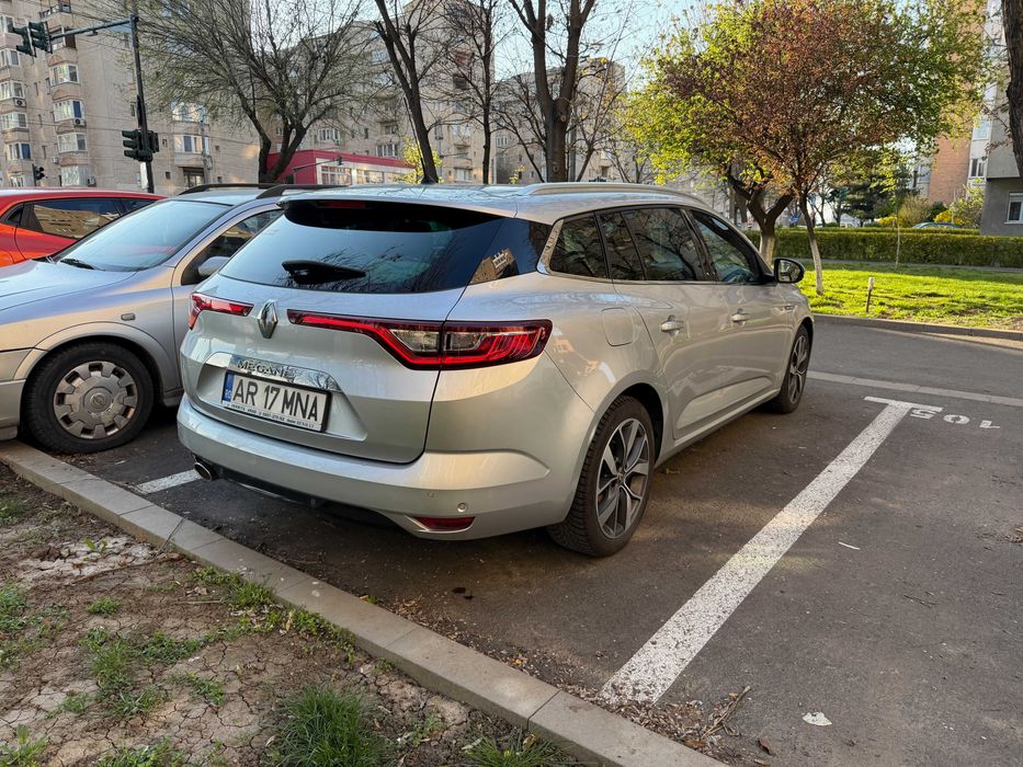 Renault Megane 4 Break 1.6 dCi 130cp | 82.000 km | Unic proprietar | BOSE | Full | Anvelope incluse