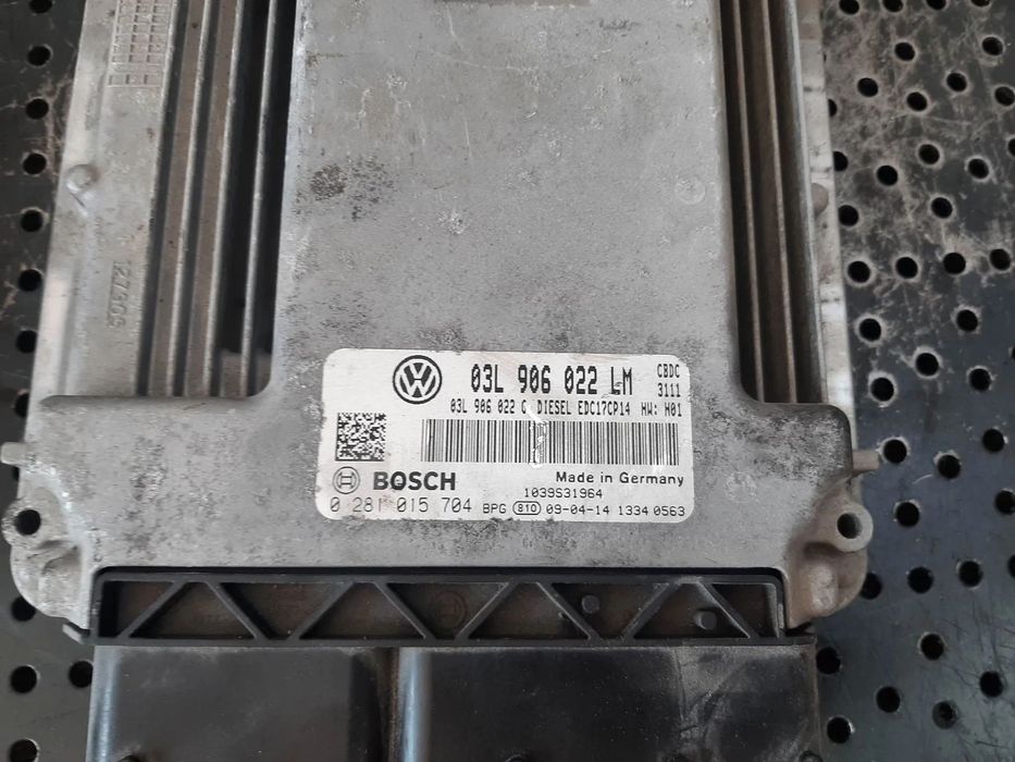 ecu calculator motor 2.0 tdi cbd  vw golf 6 golf 5 plus 03l906022lm  0281015704