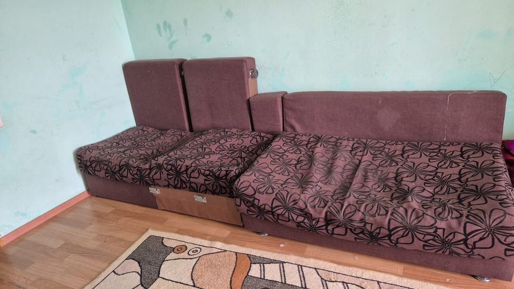 Бесплатно диван отдам углавой