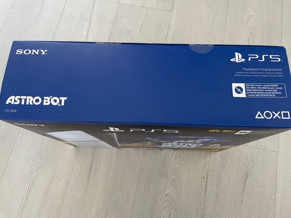 PlayStation 5 slim с коробкой, почти не использовалась