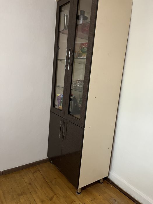 Кухонный шкаф