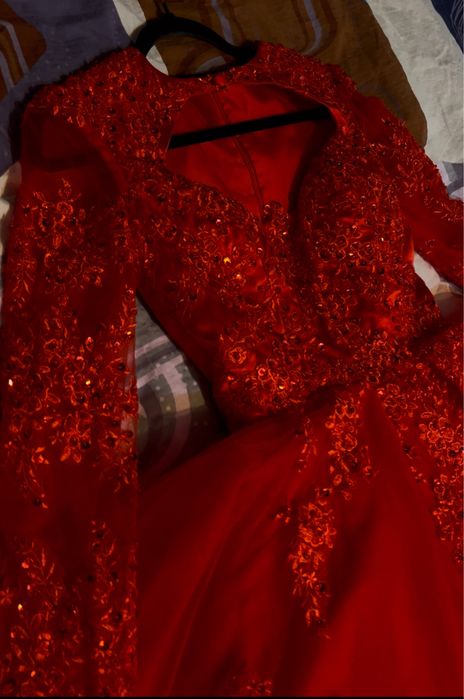 Rochie noua superba