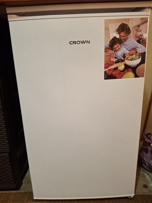 Продавам хладилник