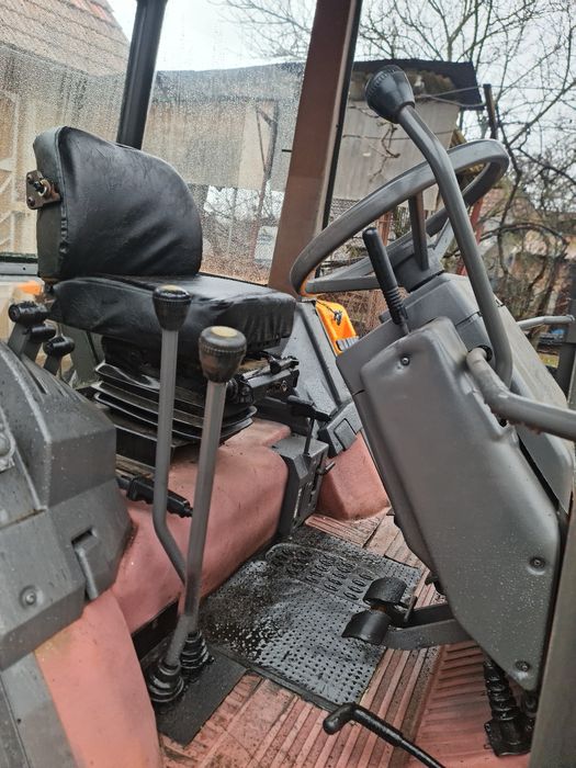 Vand tractor Renault 4x4