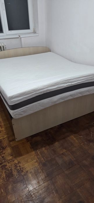 Pat +saltea de vânzare+comodă
