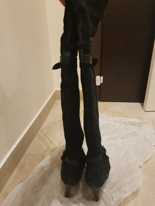 Чизми от естествен велур с ток