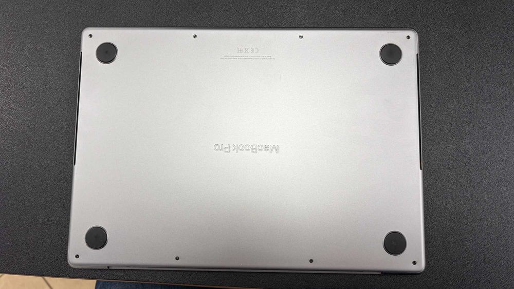 Macbook Pro 14" - M1 PRO - 16GB - 1TB