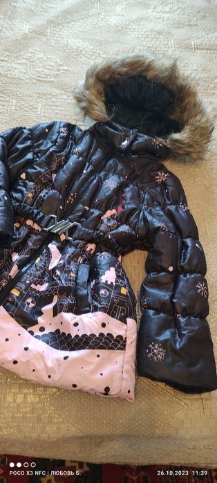 Пуховик на девочку