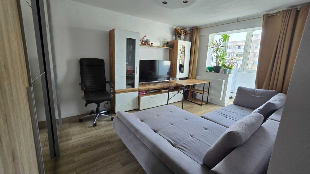 Apartament 2 camere decomandat — Militari, metrou Lujerului