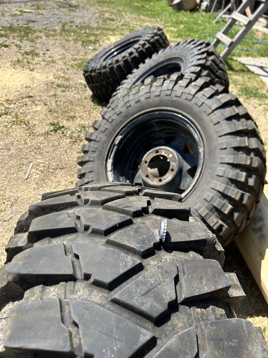 Anvelope Maxxis Trepador cu jantele: lt325/75/16 - 35/12.50 -16 lt, dotuyh9