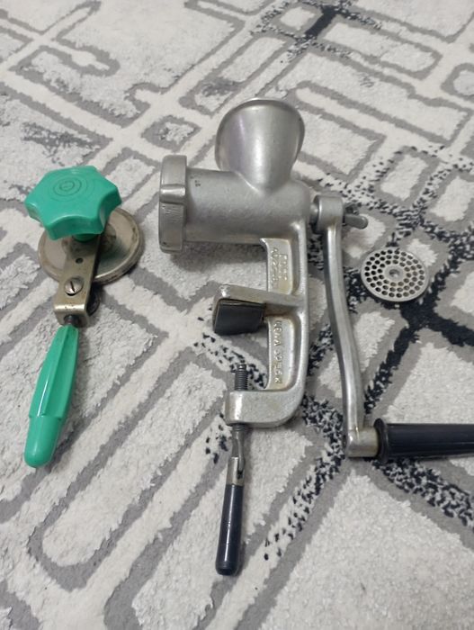 Продам мясорубку