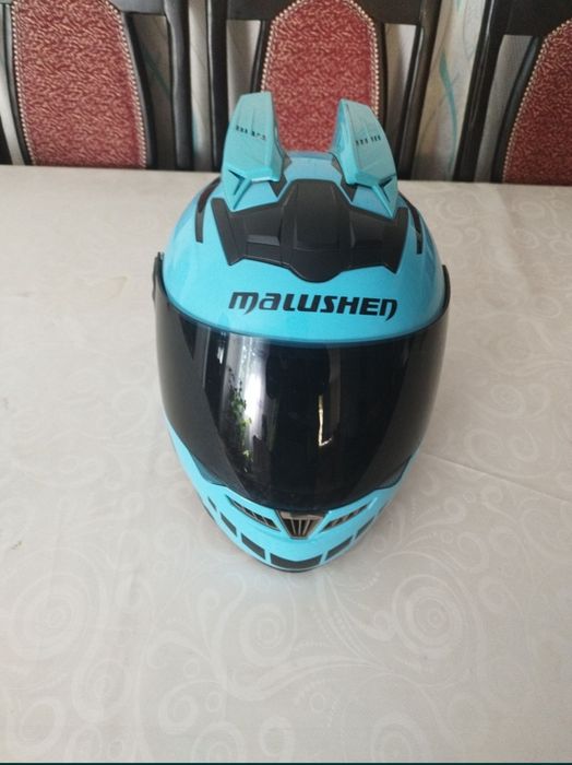 Продам мото шлем