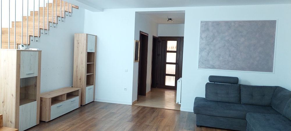 Proprietar închiriez casa P+M  în Dumbravita