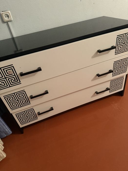 Спальный гарнитур