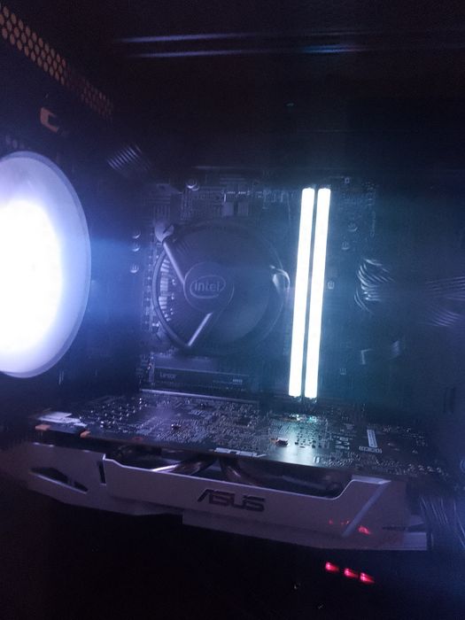 Геймърски компютър/Gaming pc/i5 11400f/GTX 1070/16gb DDR4