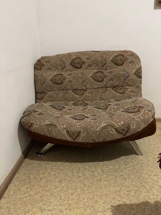 Продам диванчик для дома