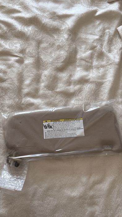 Солнцезащитный козырек