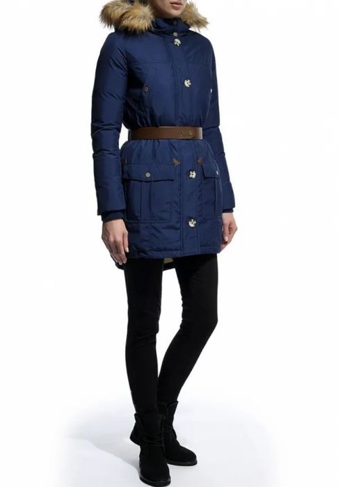 Женский пуховик People с натуральным утеплителем.