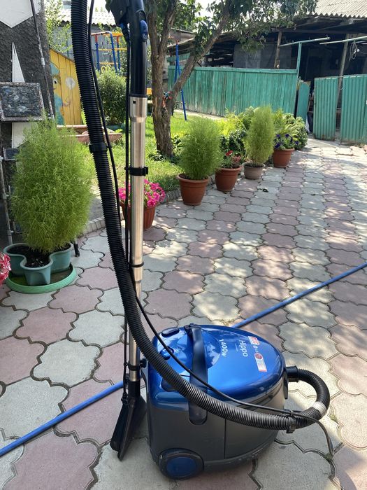 Продам моющий пылесос LG