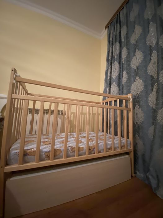 Продам детскую кроватку