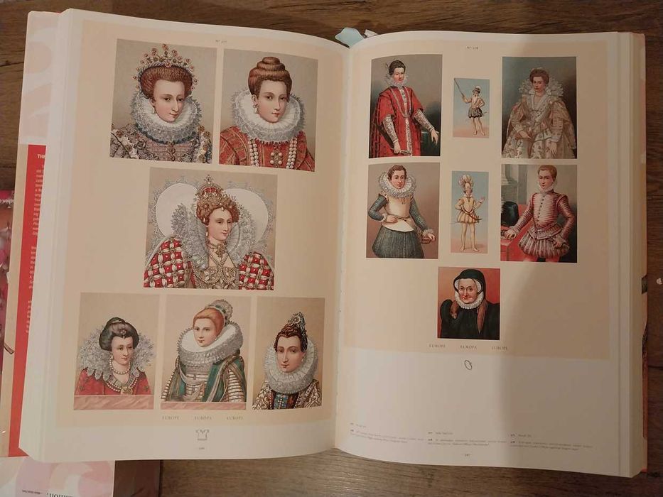 Продавам Албуми с репродукции