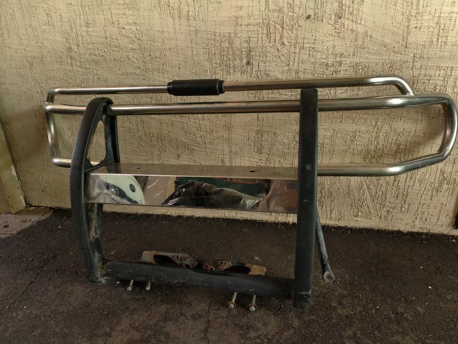 FJ Cruiser. Очищаю гараж. з\ч по кузову б\у