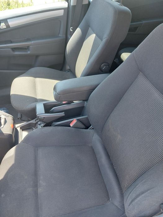 Vand Opel Zafira din 2014