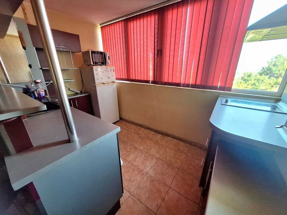 Дава се под наем Двустаен апартамент в Русе, Дружба 2 - 70 кв.м за 204 € - Снимка #2