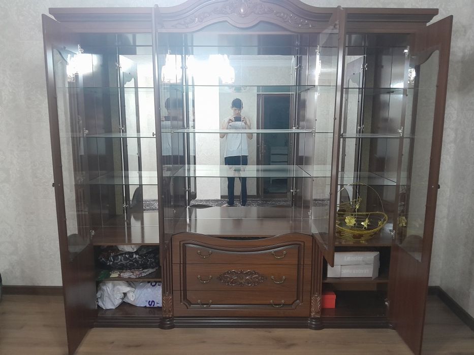 Сервант для посуды