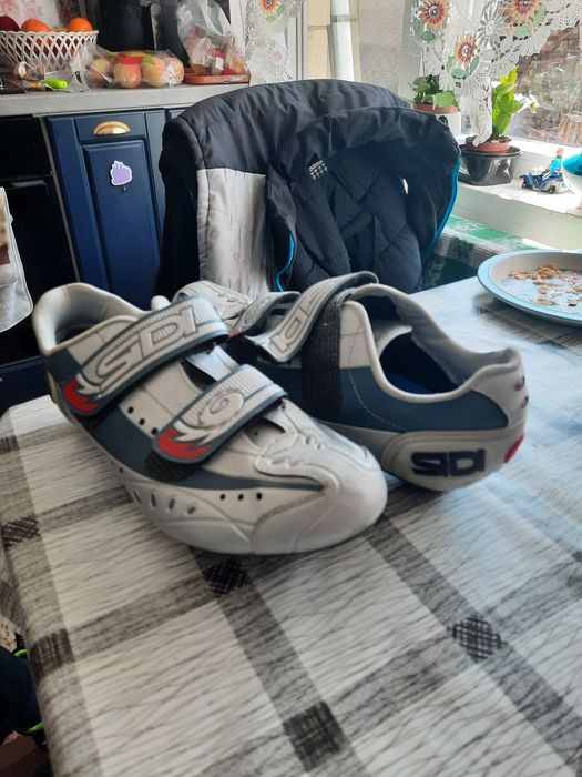 Vând pantof ciclism