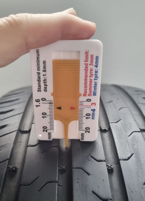 Anvelope de vara Continental, utilizate, în stare  bună.