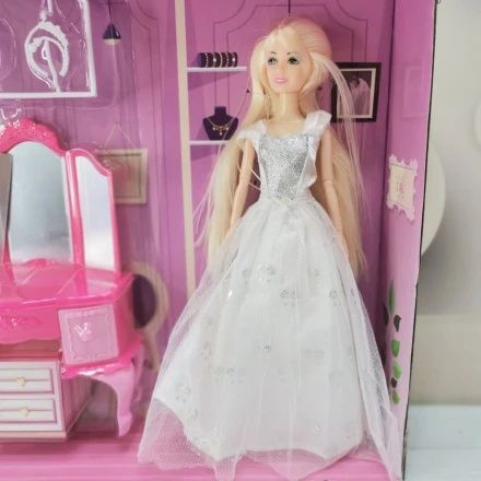 Кукла играчка с топчесто съчленение