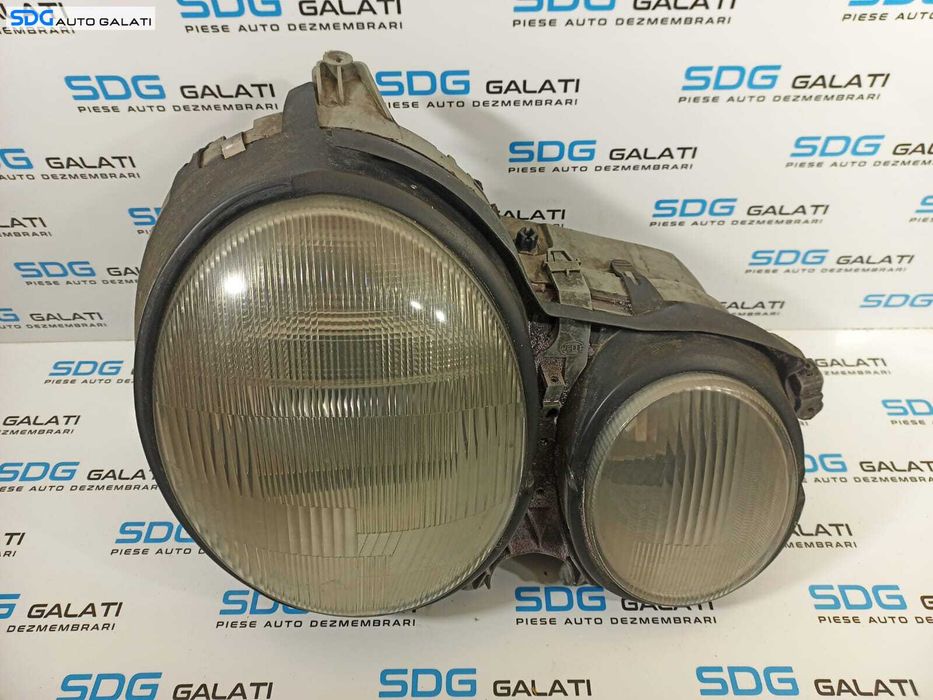 Far Dreapta EUROPA Xenon Mercedes Clasa E Class W210 1995 - 2002 [L2159]